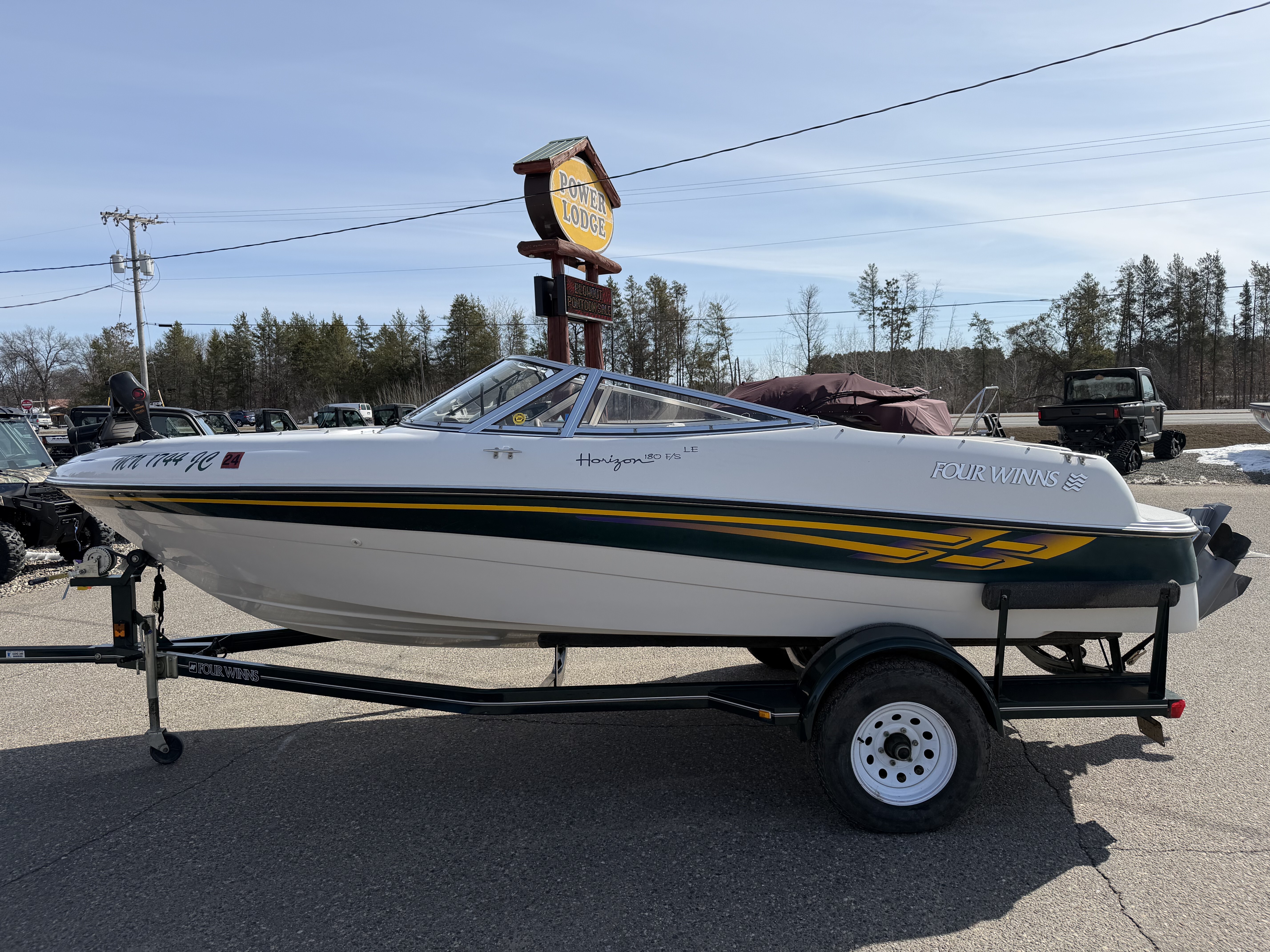 2001 Four Winns 180 Horizon in brainerd MN
