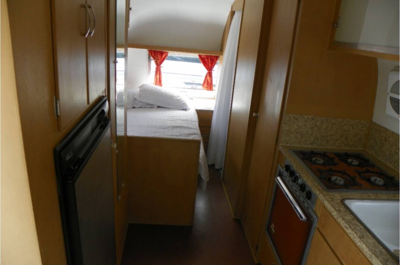 A photo of this 1959 Airstream AIRSTREAM FLYING CLOUD 22