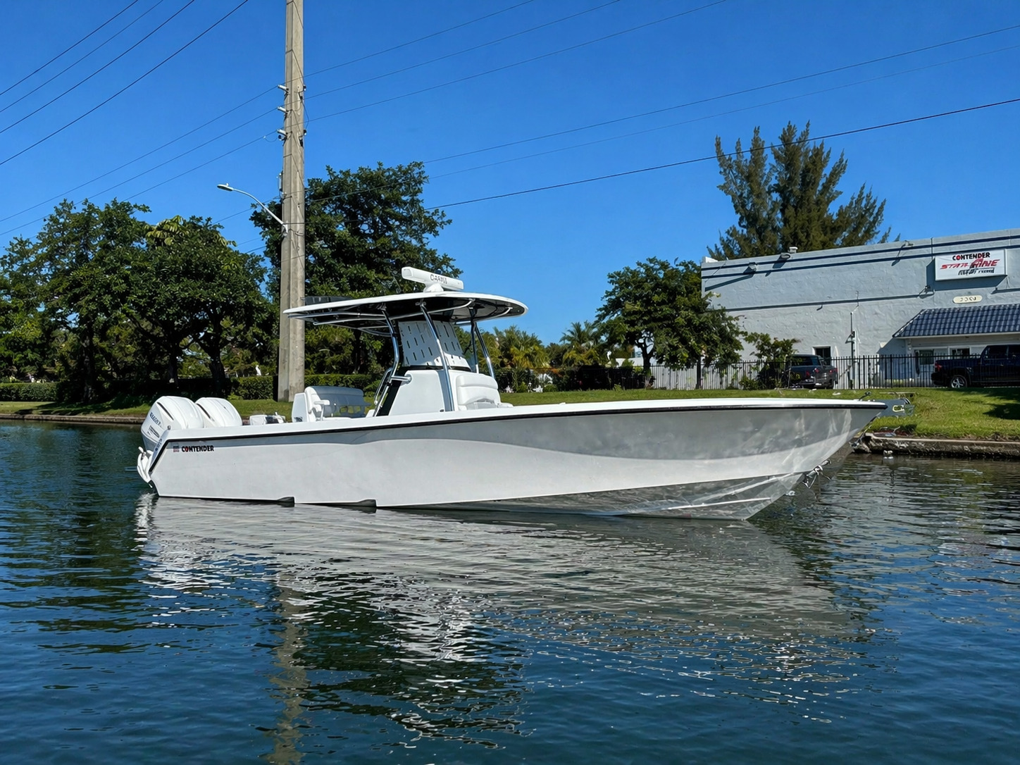 2026 Contender 32ST IN STOCK- 32' Call for YOUR price Center Console Boat boat