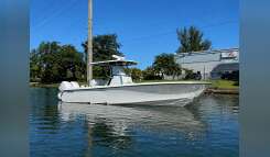 2026 Contender 32ST IN STOCK- 32' Call for YOUR price Center Console Boat boat