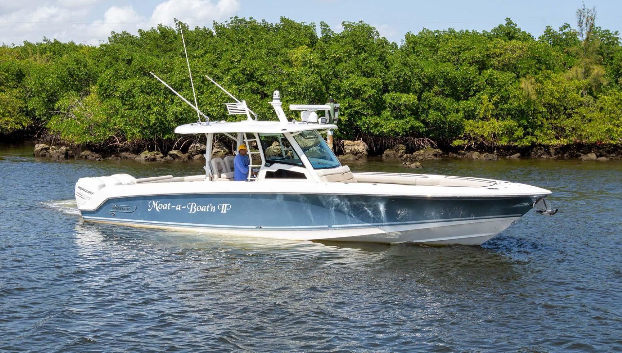 2019 Boston Whaler 380 Outrage 38' 420 in fort lauderdale FL