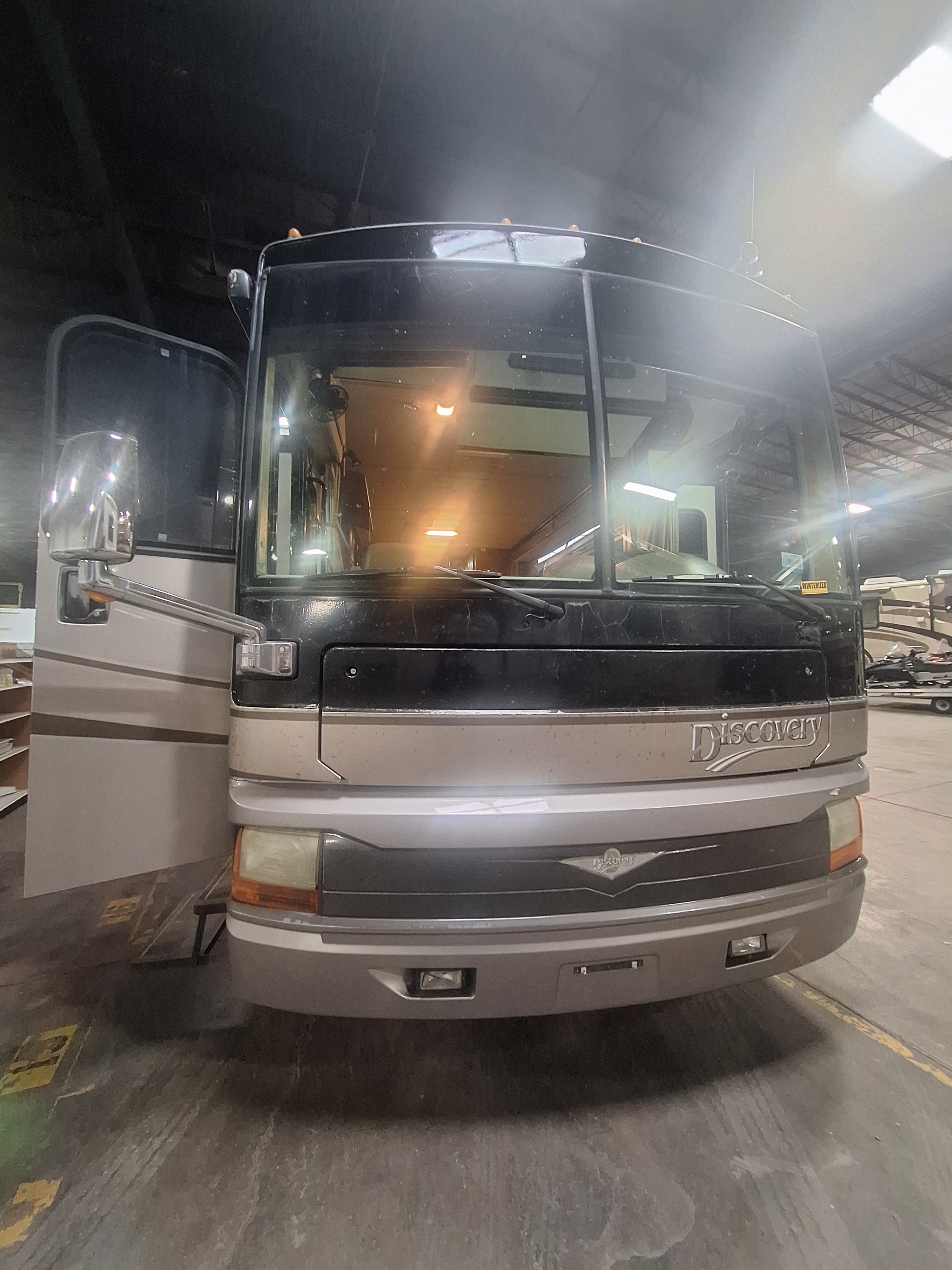 2004 Fleetwood DISCOVERY 39S Class A Diesel Motorhome - Diesel Pusher RV