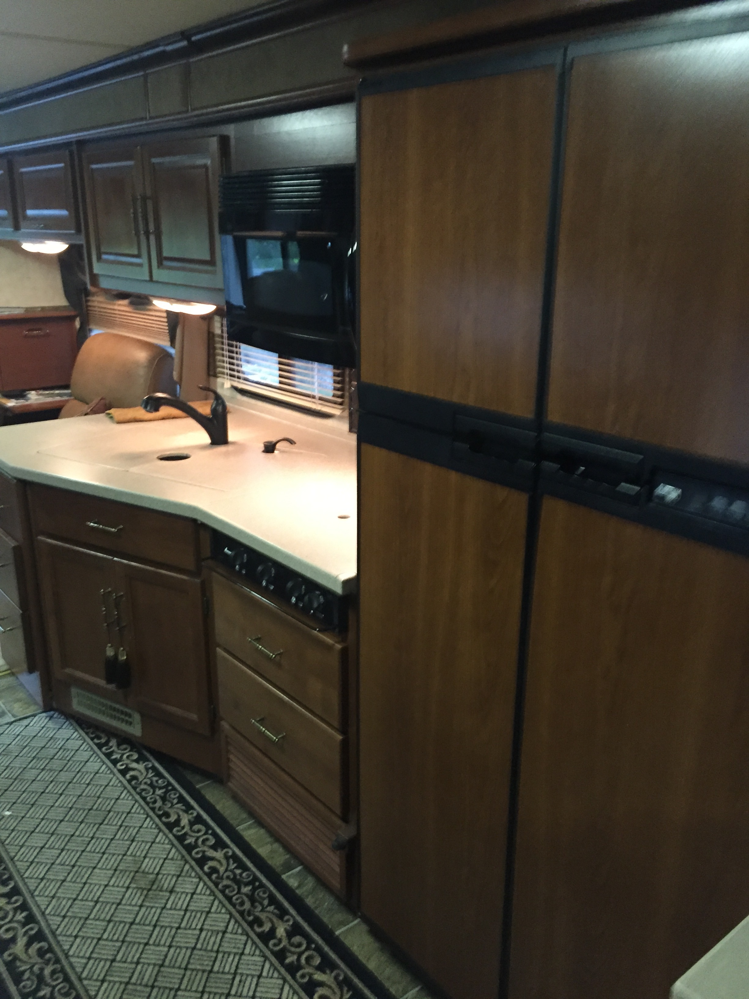 2005 Fleetwood EXPEDITION 38N in piney flats TN