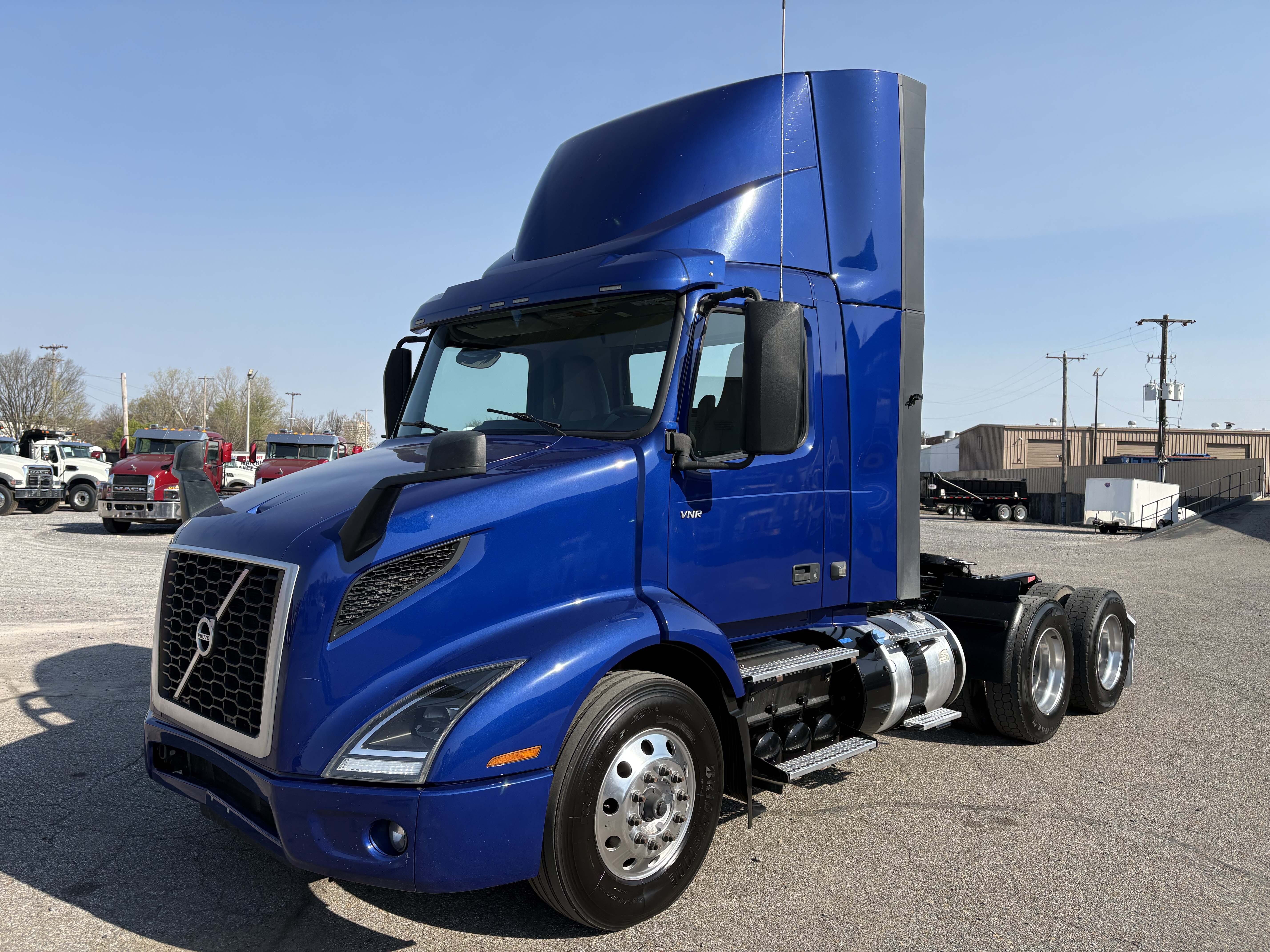2024 VOLVO VNR 300 in Memphis, TN