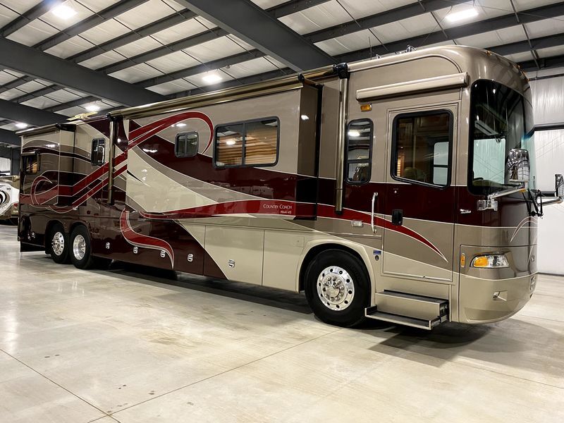 2008 Country Coach ALLURE 470 42' SISKIYOU SUMMIT in brighton MI