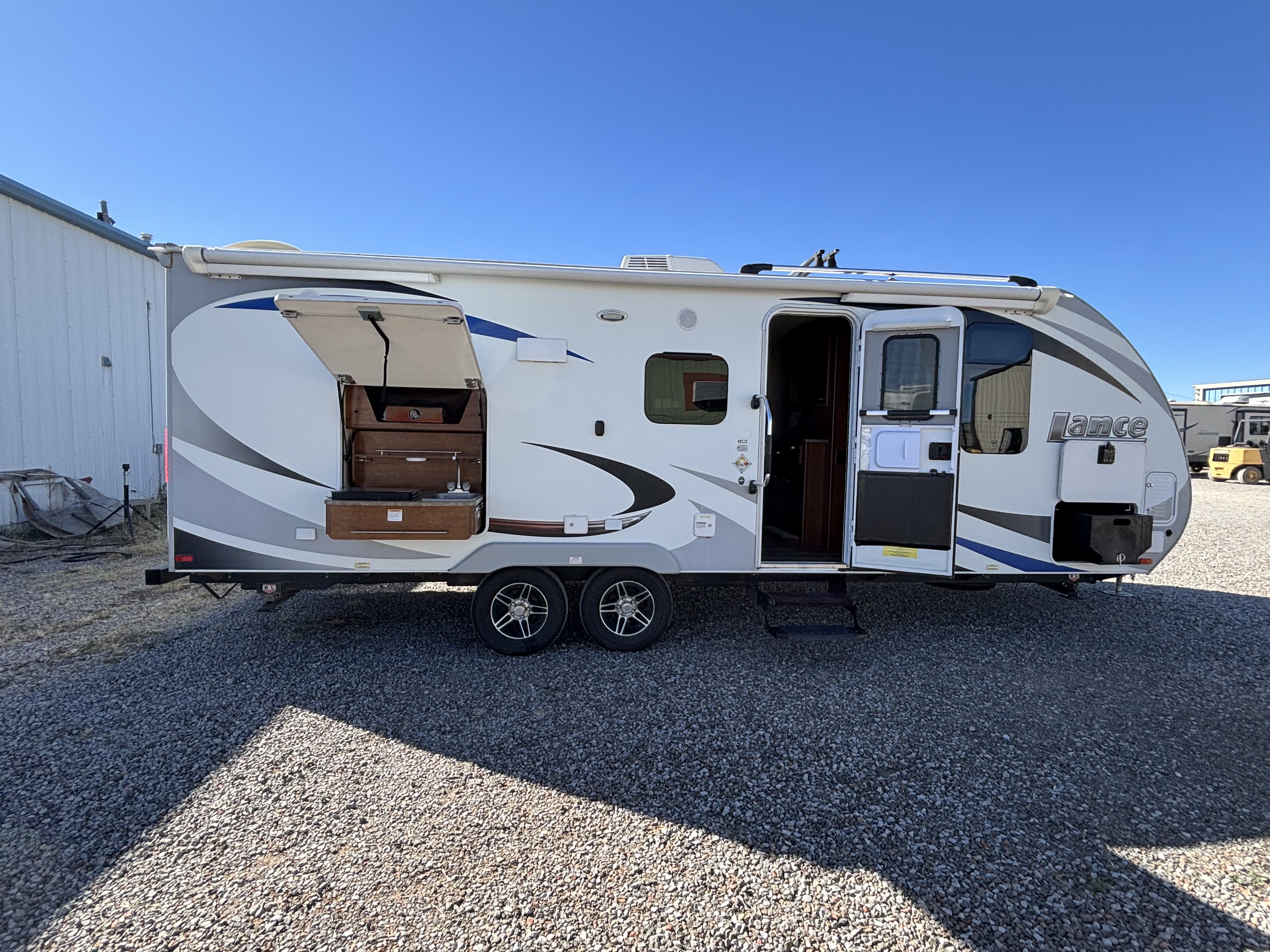 2018 Lance TRAVEL TRAILER 2295 in moriarty NM
