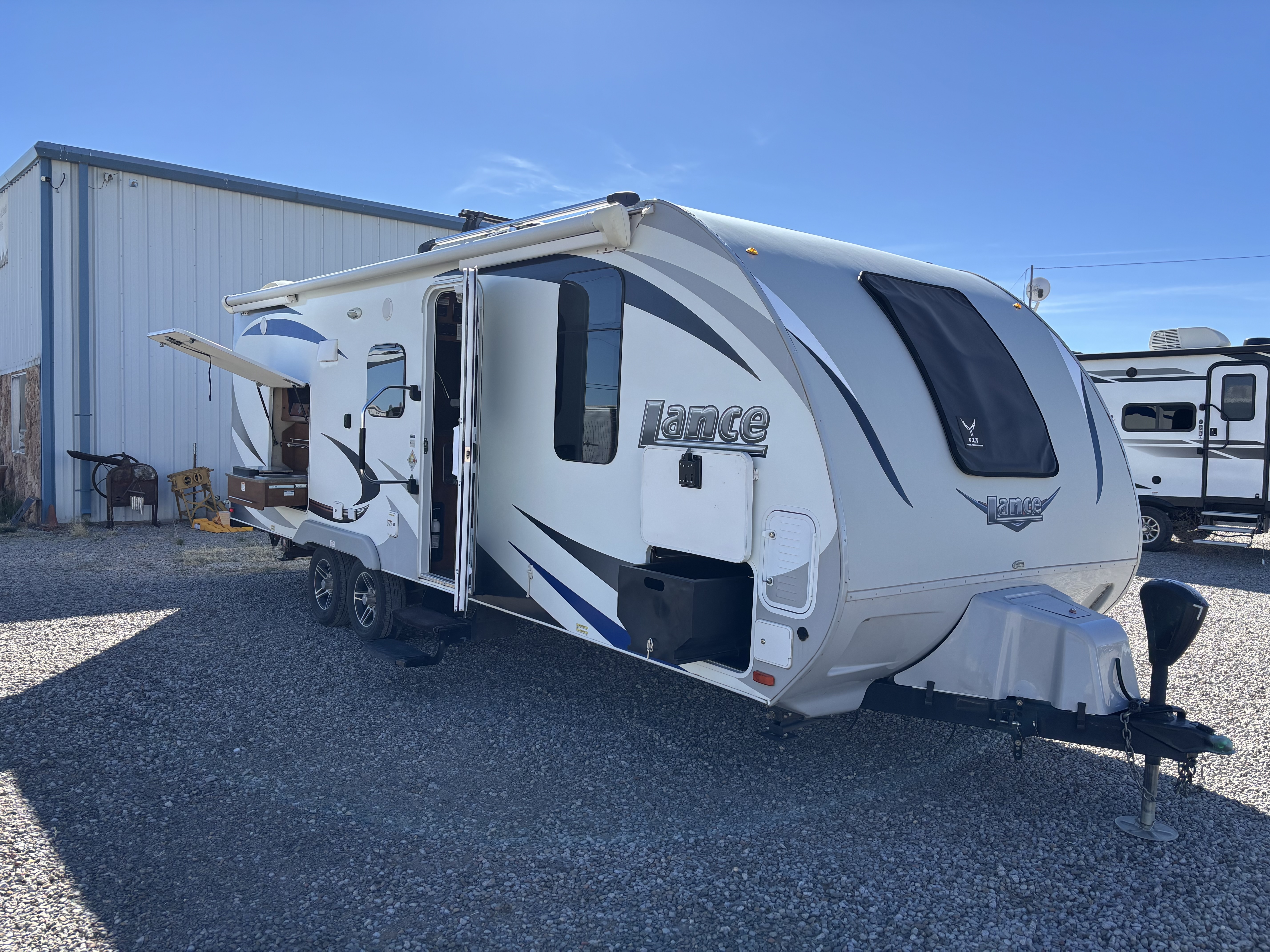 2018 Lance TRAVEL TRAILER 2295 in moriarty NM