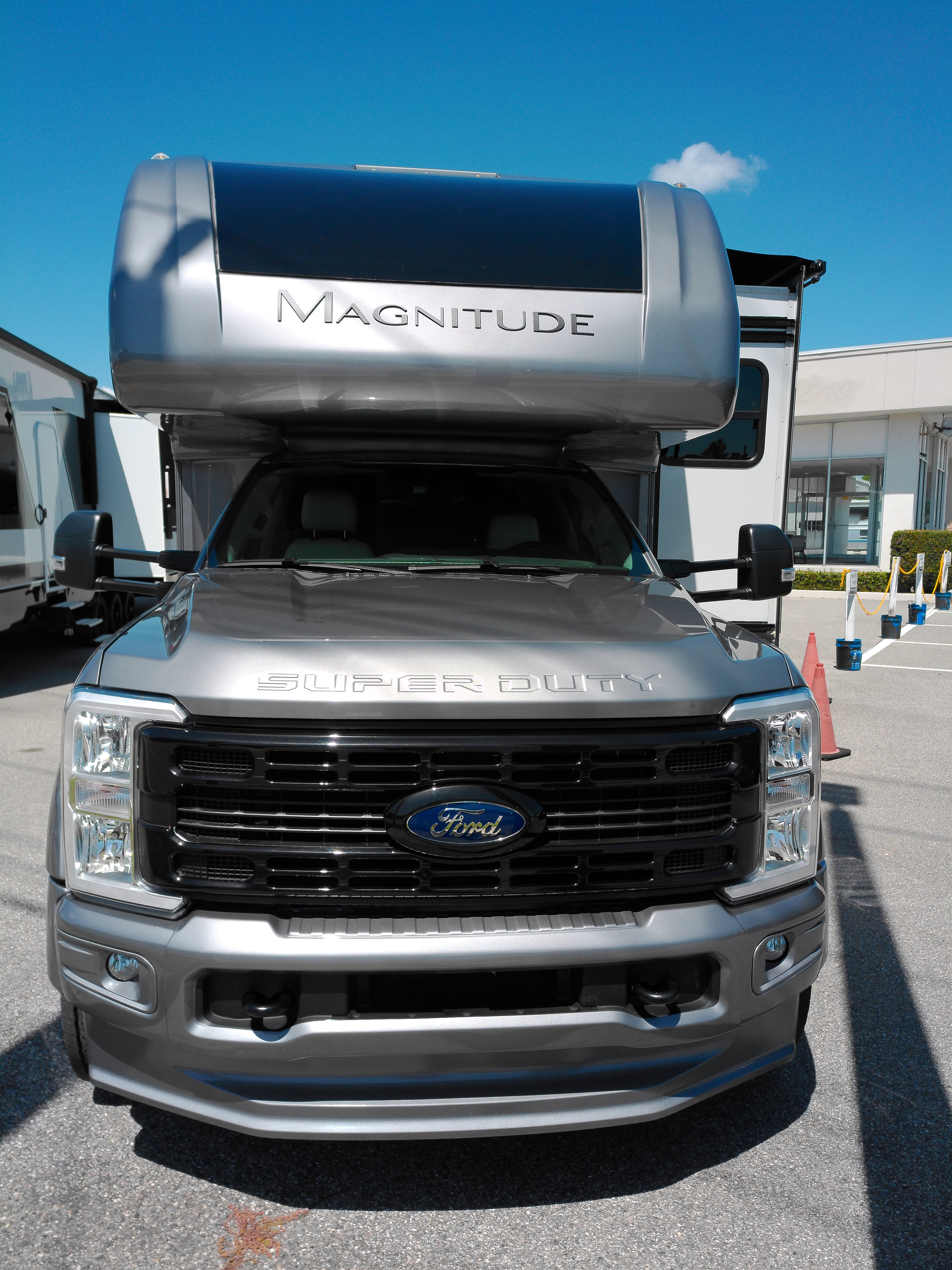 2026 Thor Motor Coach Magnitude GRAND S29 in melbourne FL