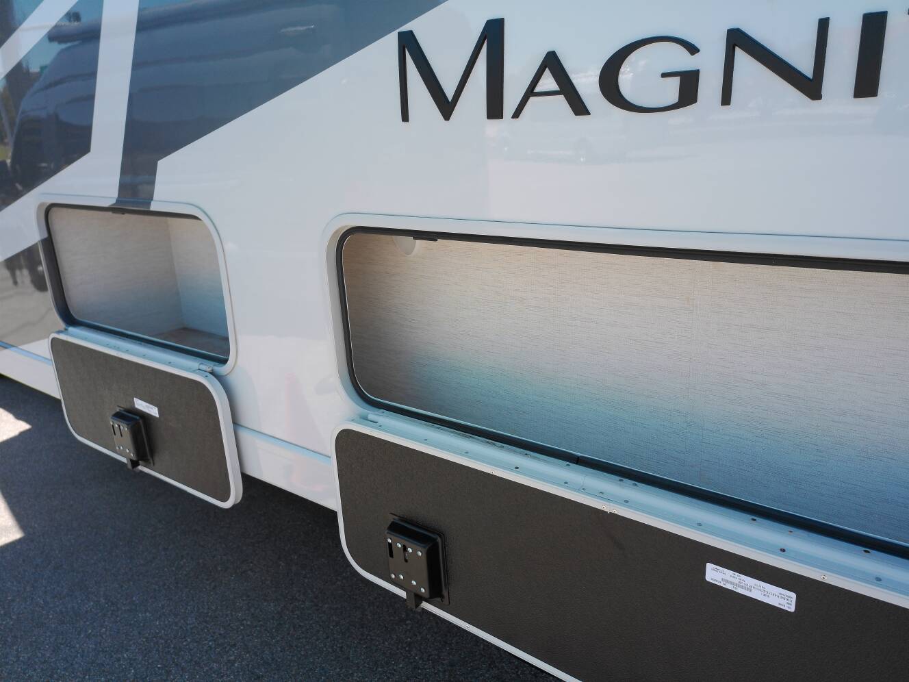 A photo of this 2026 Thor Motor Coach Magnitude GRAND S29