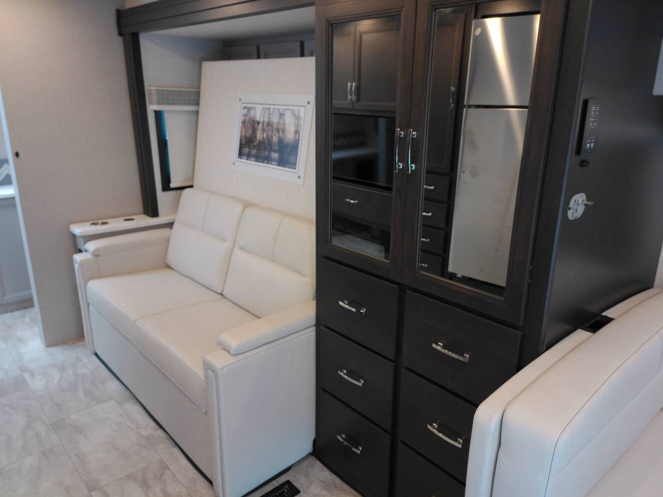 A photo of this 2026 Thor Motor Coach Magnitude GRAND S29