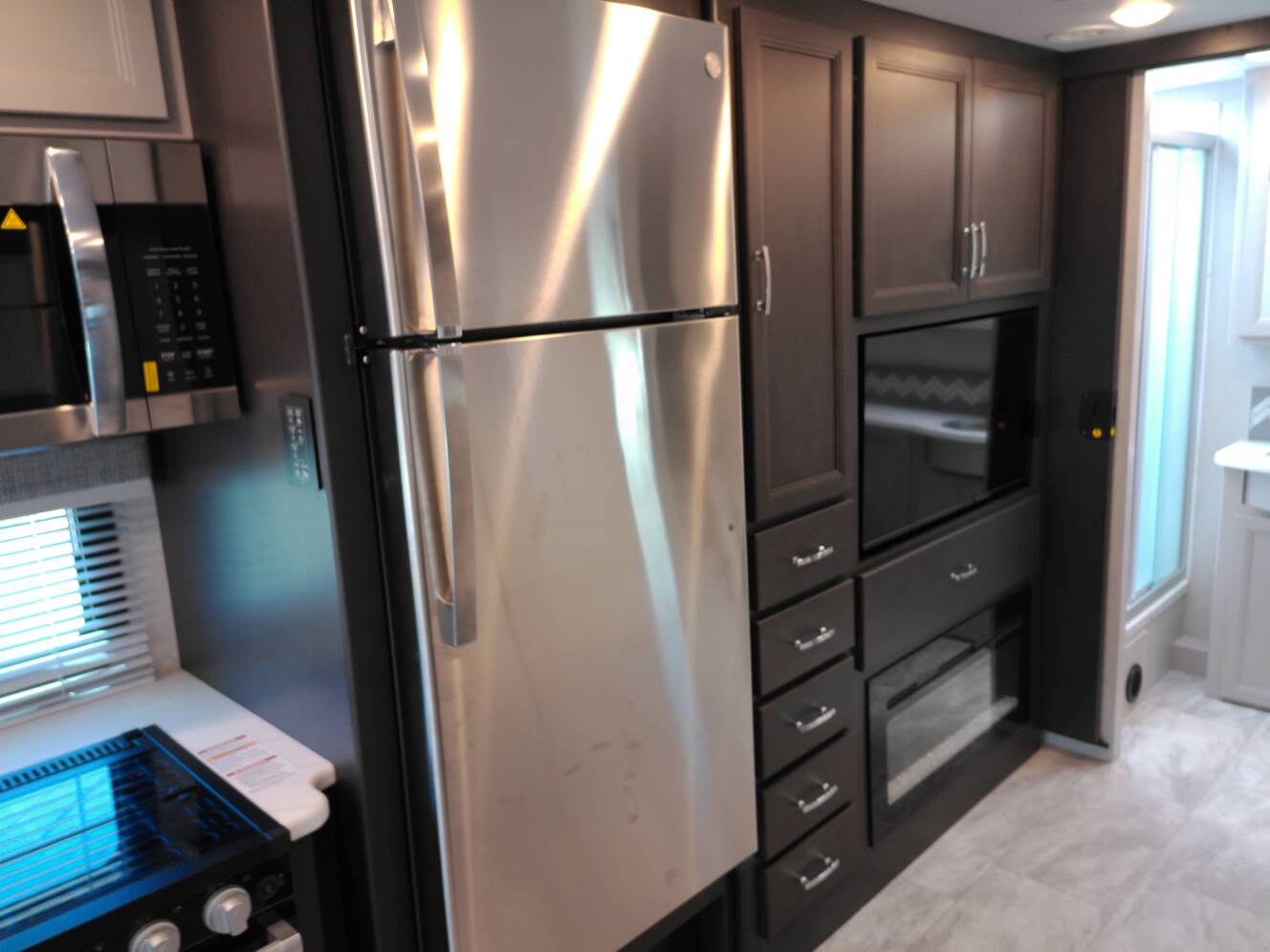 A photo of this 2026 Thor Motor Coach Magnitude GRAND S29