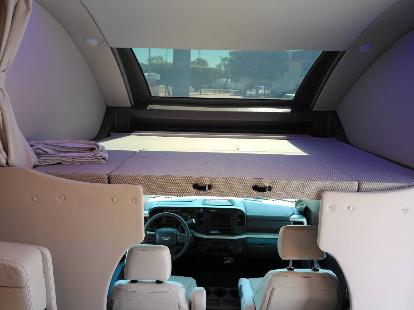 A photo of this 2026 Thor Motor Coach Magnitude GRAND S29