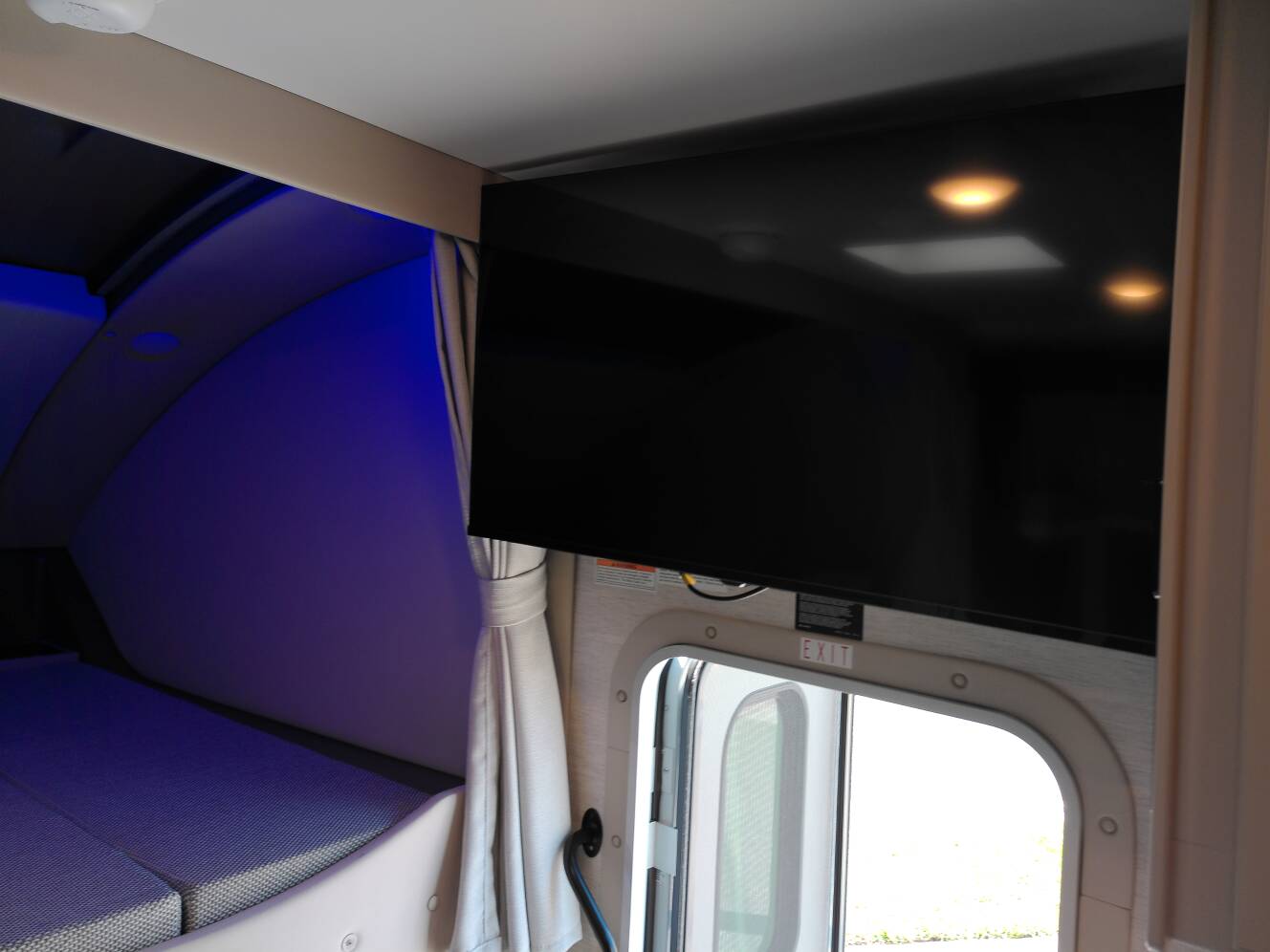 A photo of this 2026 Thor Motor Coach Magnitude GRAND S29