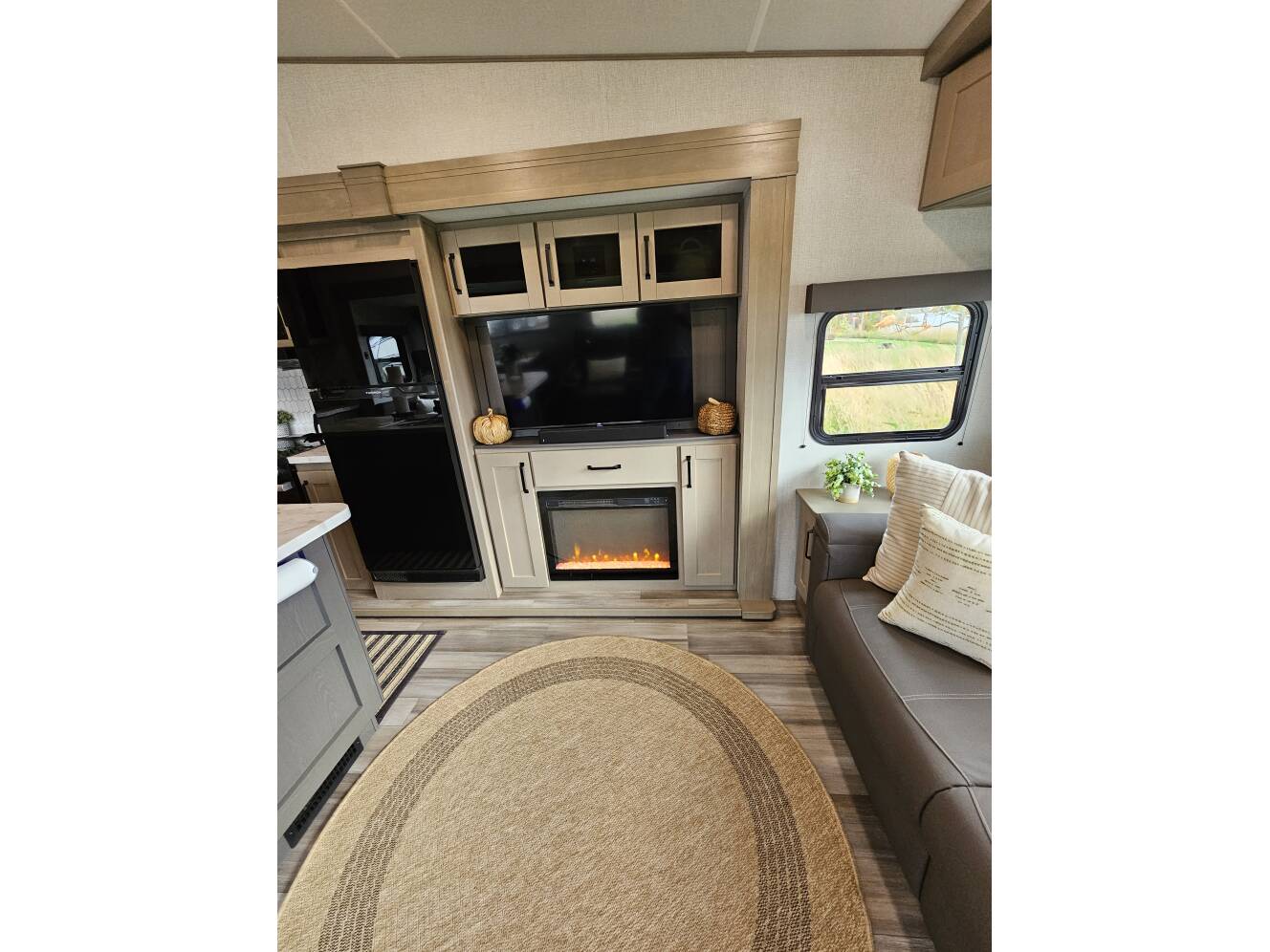 A photo of this 2024 Grand Design REFLECTION 100 SERIES 28RL