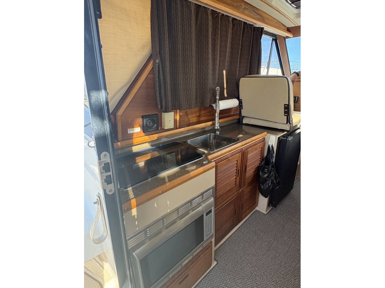 A photo of this 2012 Cutwater 26 Pocket Cruiser