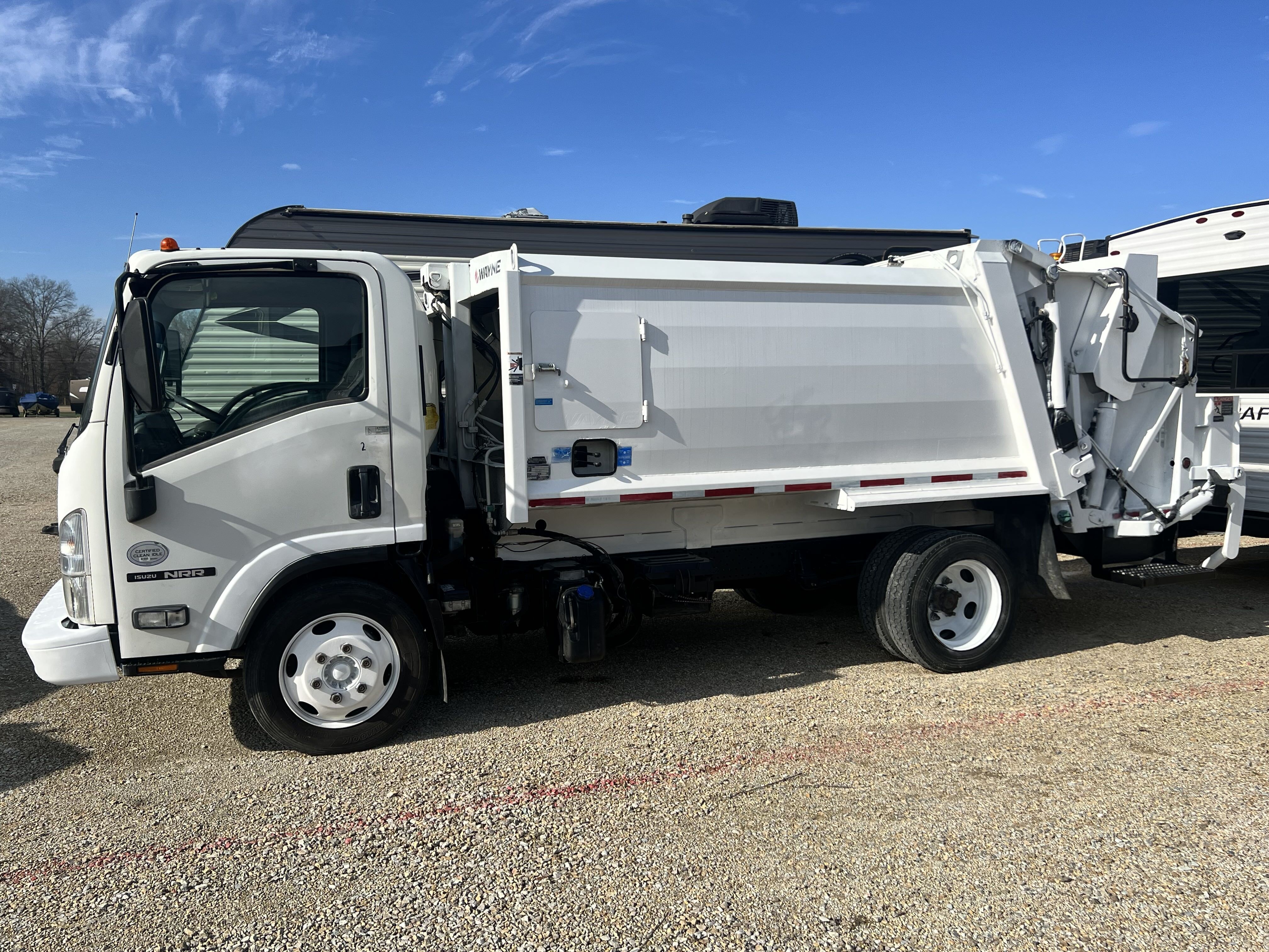 2016 ISUZU Nrr in St Louis, MO