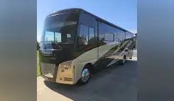 2017 Winnebago VISTA LX 35F RV