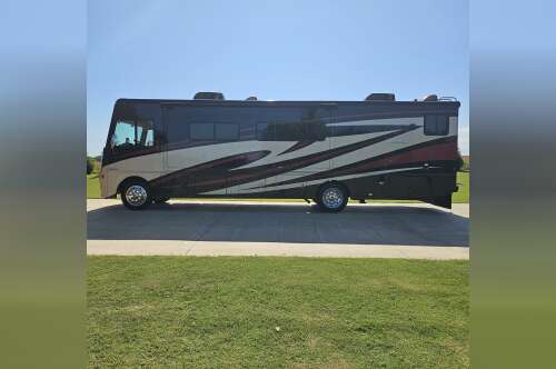 2017 Winnebago VISTA LX 35F in campobello SC