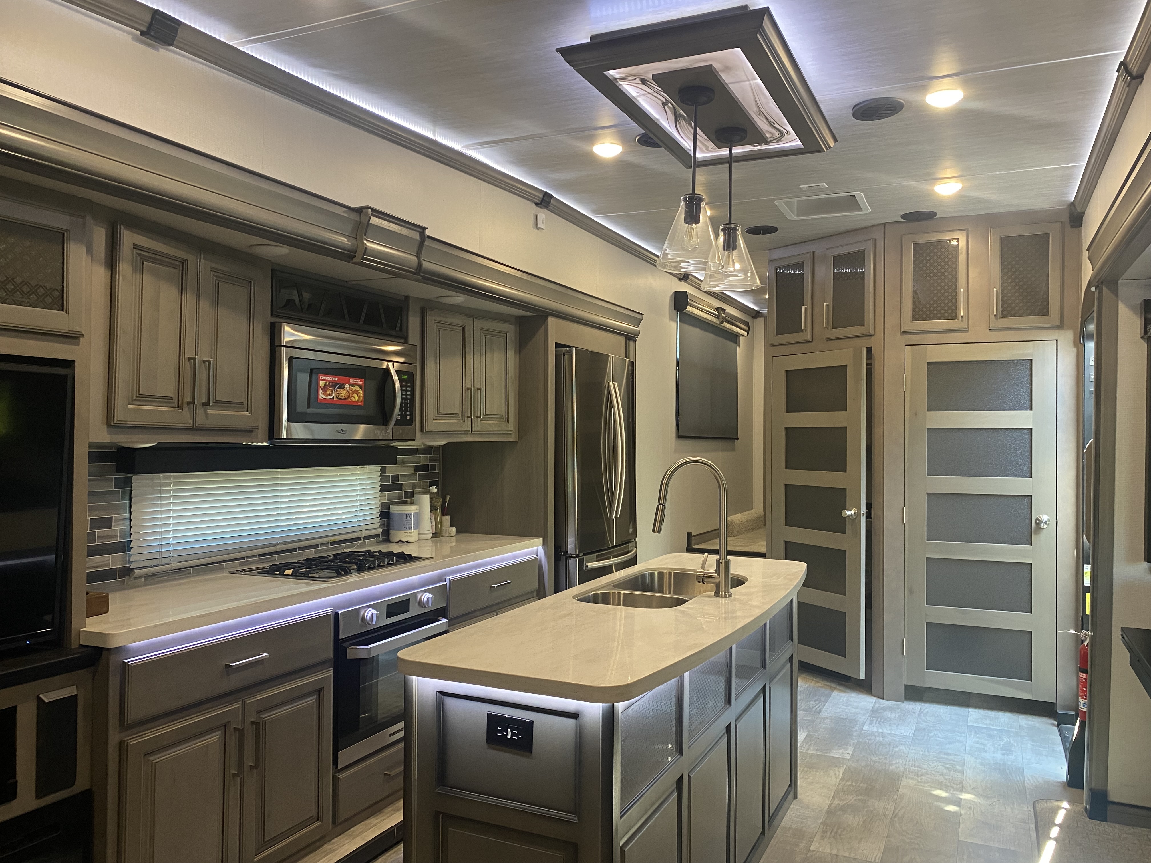 2020 Keystone MONTANA 3781RL RV