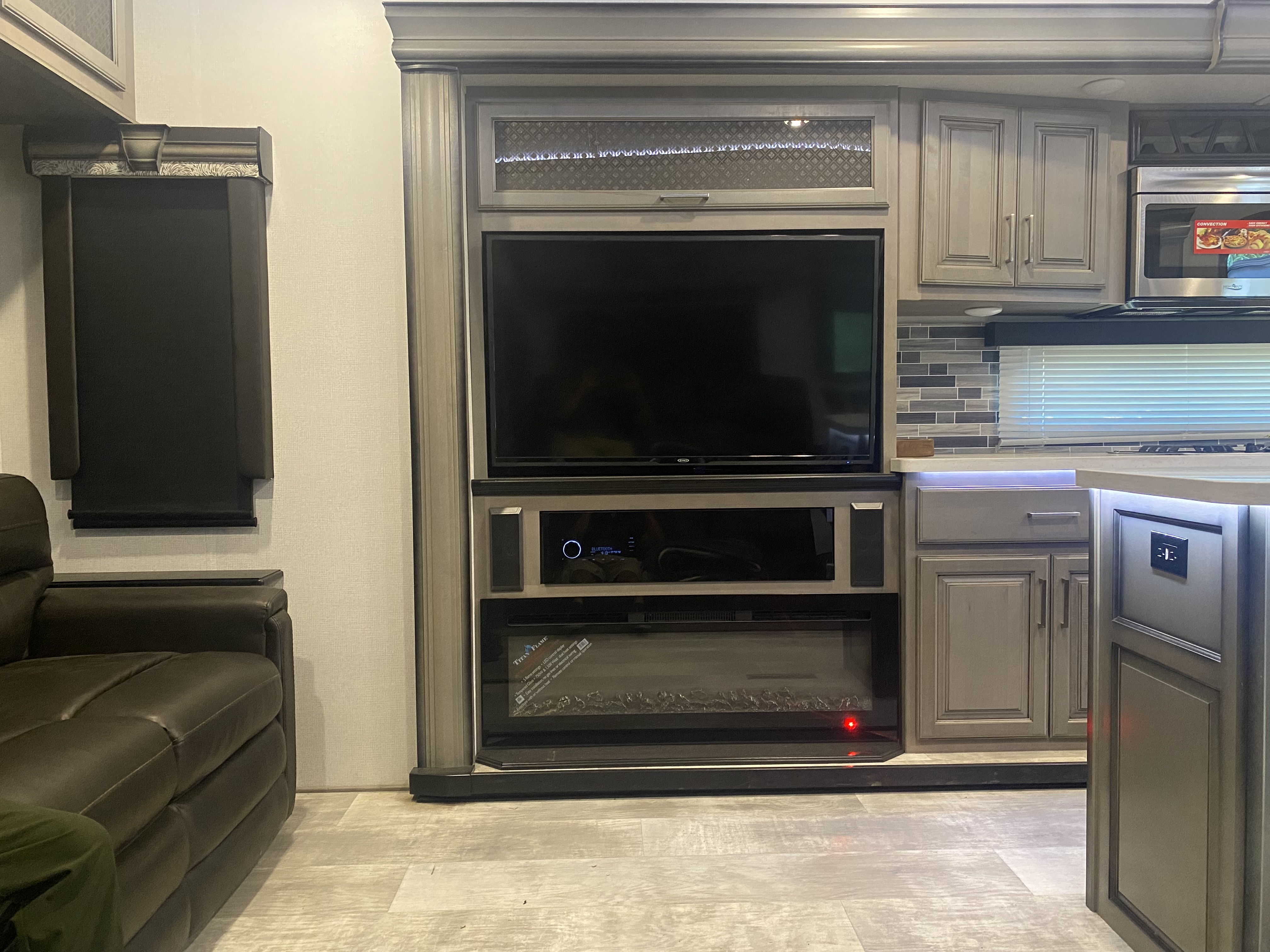 2020 Keystone MONTANA 3781RL in palm desert CA