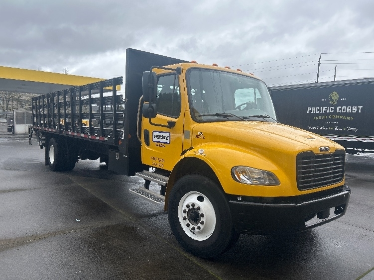 2022 FREIGHTLINER BUSINESS CLASS M2 106 in Portland, OR