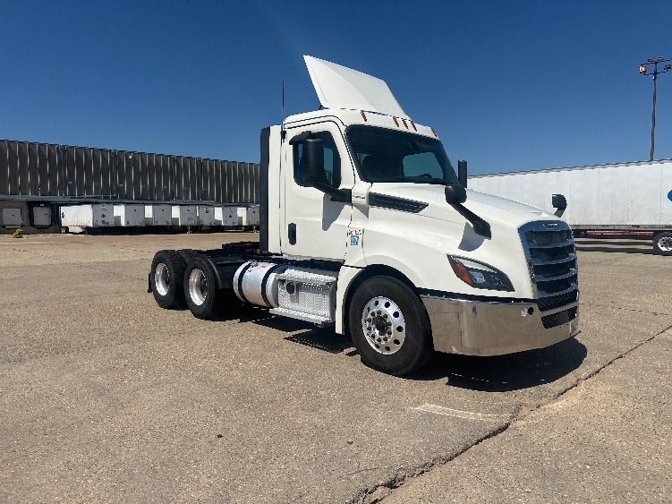 2019 FREIGHTLINER CASCADIA 126 in Hammond, LA