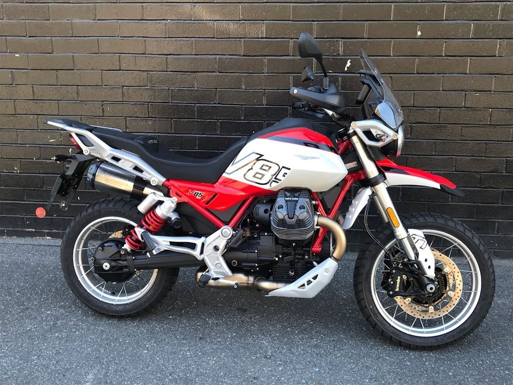 2025 Moto Guzzi V85 TT TT in Huntington Station, NY