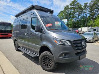 2025 WINNEBAGO REVEL 44E