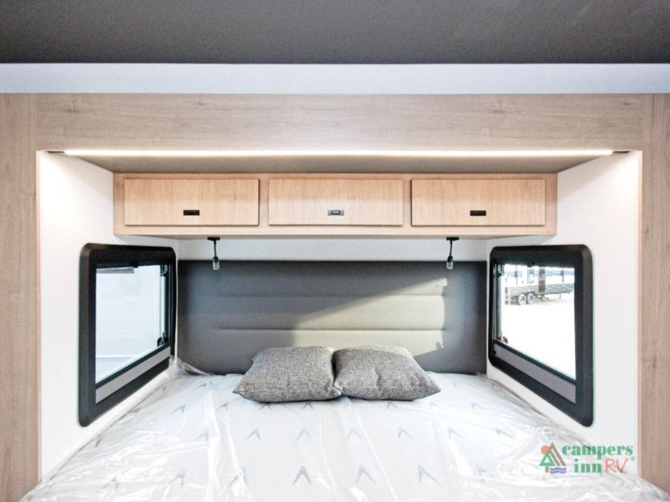 A photo of this 2026 Grand Design Lineage Series F 31ZW