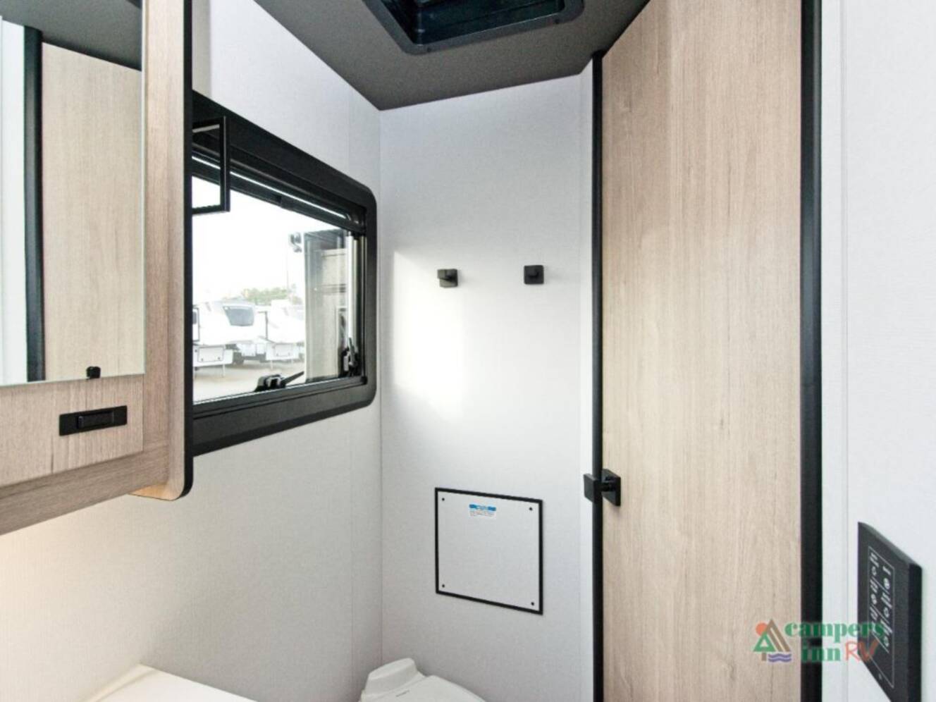 A photo of this 2026 Grand Design Lineage Series F 31ZW