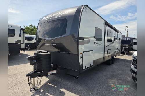 2026 Forest River Rv Rockwood Ultra Lite 2706BH in fruitland park FL