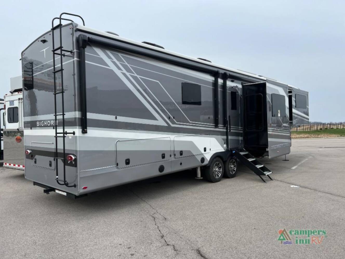 A photo of this 2026 Heartland Bighorn 39FL