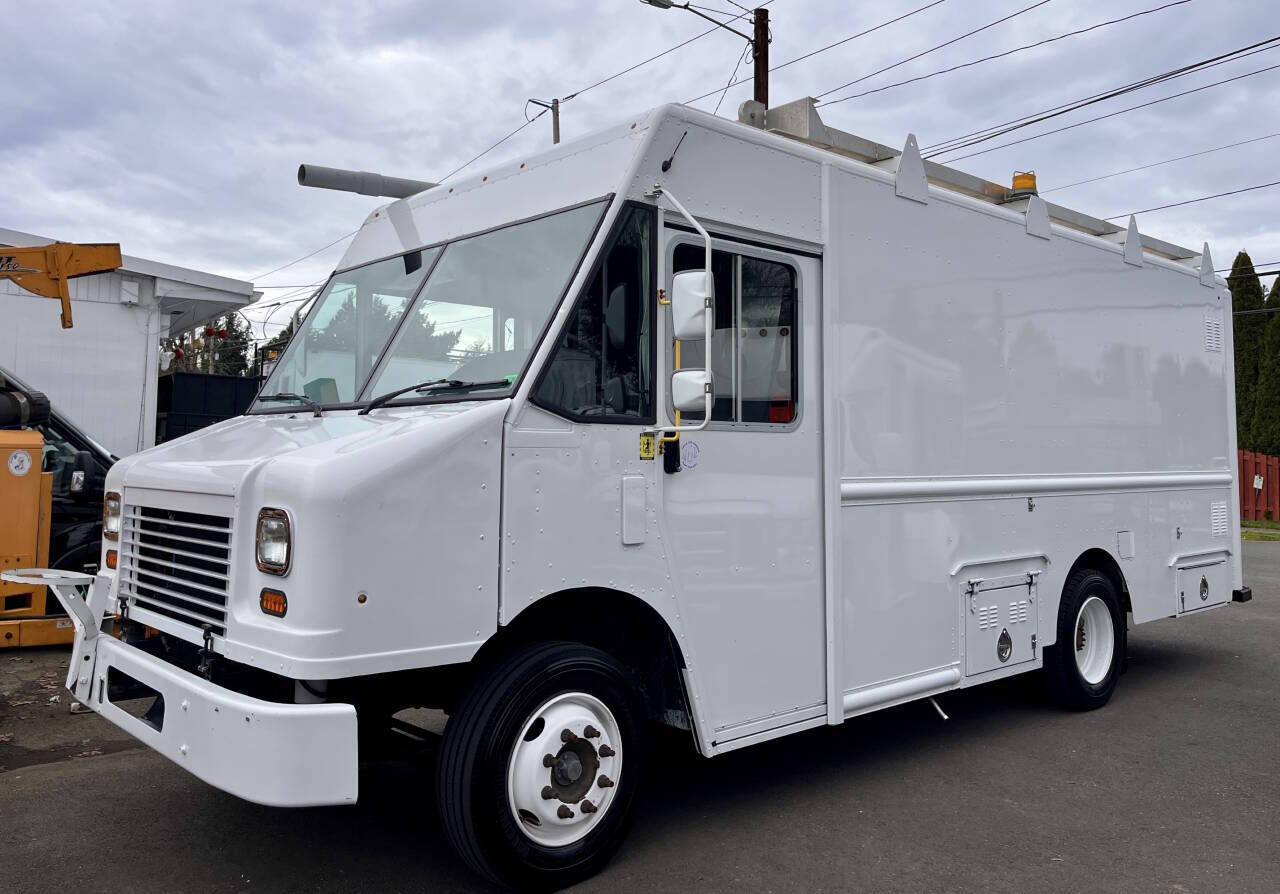 6.7L I6 Trucks For Sale Near Coos Bay, Oregon - Commercial Truck