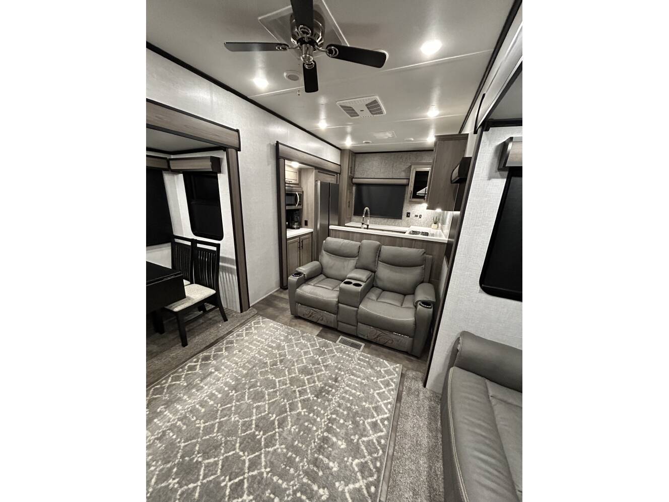 A photo of this 2021 Crossroads CAMEO CE3975CK