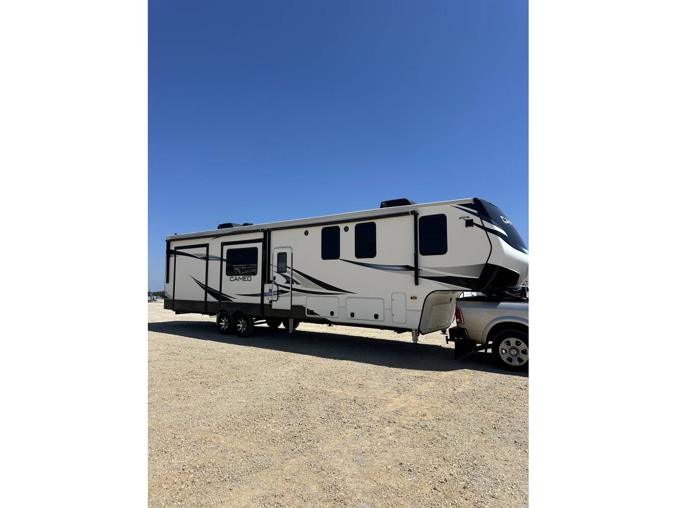 A photo of this 2021 Crossroads CAMEO CE3975CK