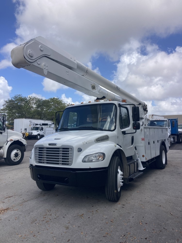 2014 FREIGHTLINER FL112 in Miami, FL