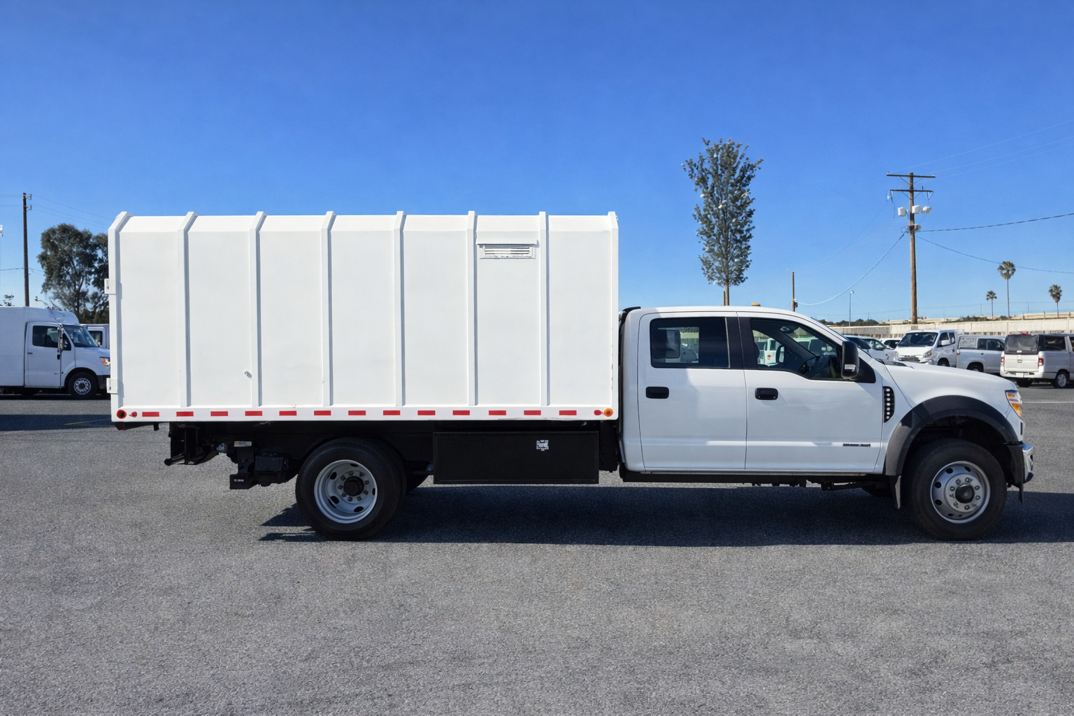 2019 FORD F550 CREW CAB 12' CHIPPER 028CD-14899 in Norwalk, CA
