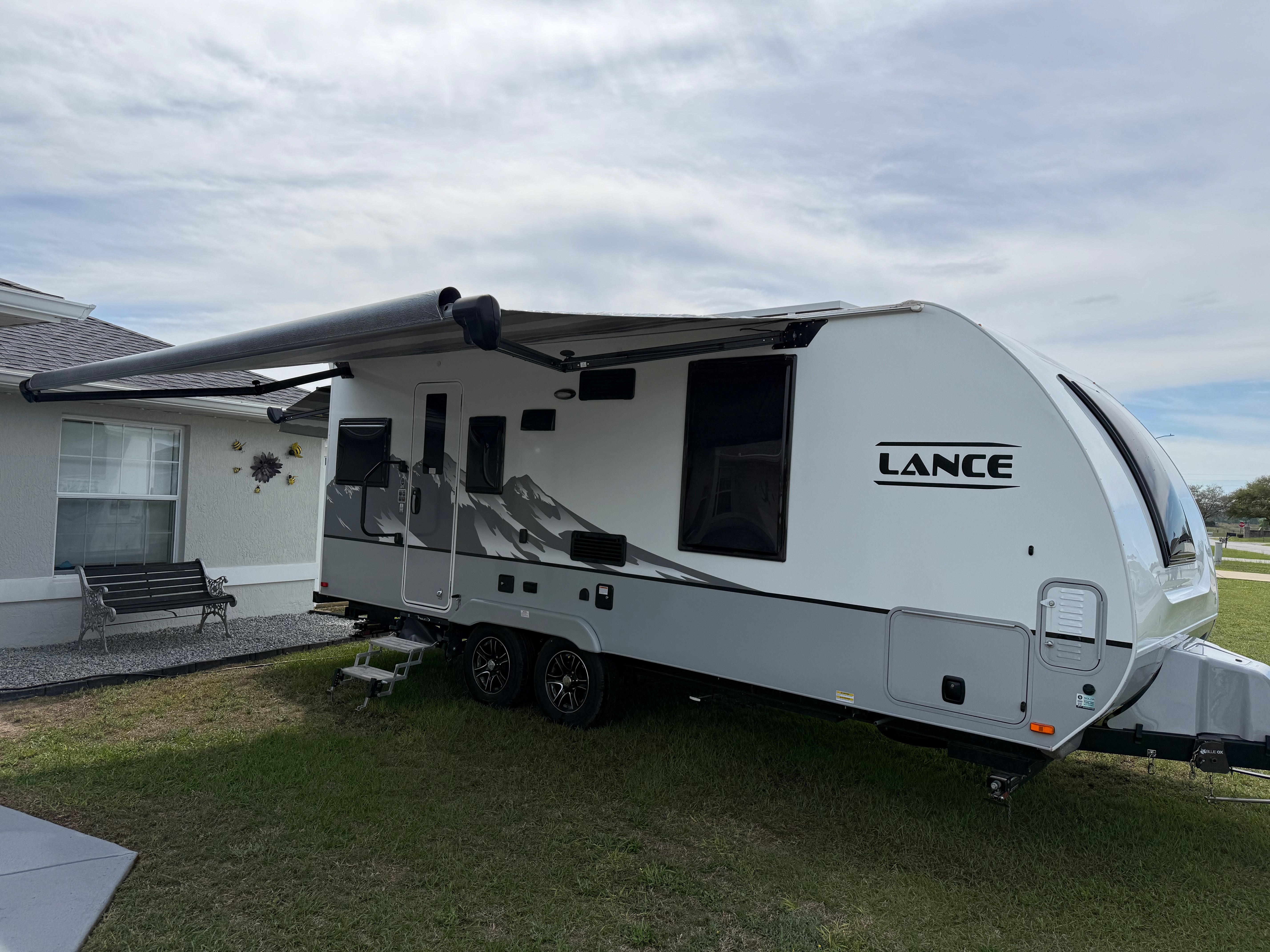 2025 Lance 2075 Travel Trailer in belleview FL