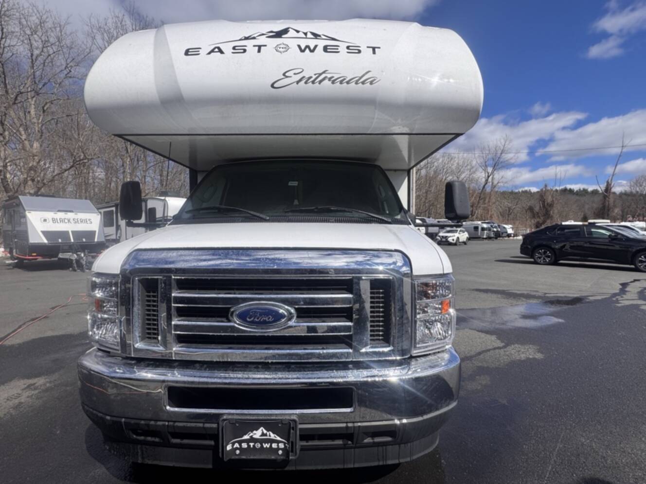 A photo of this 2023 East To West ENTRADA 2200S