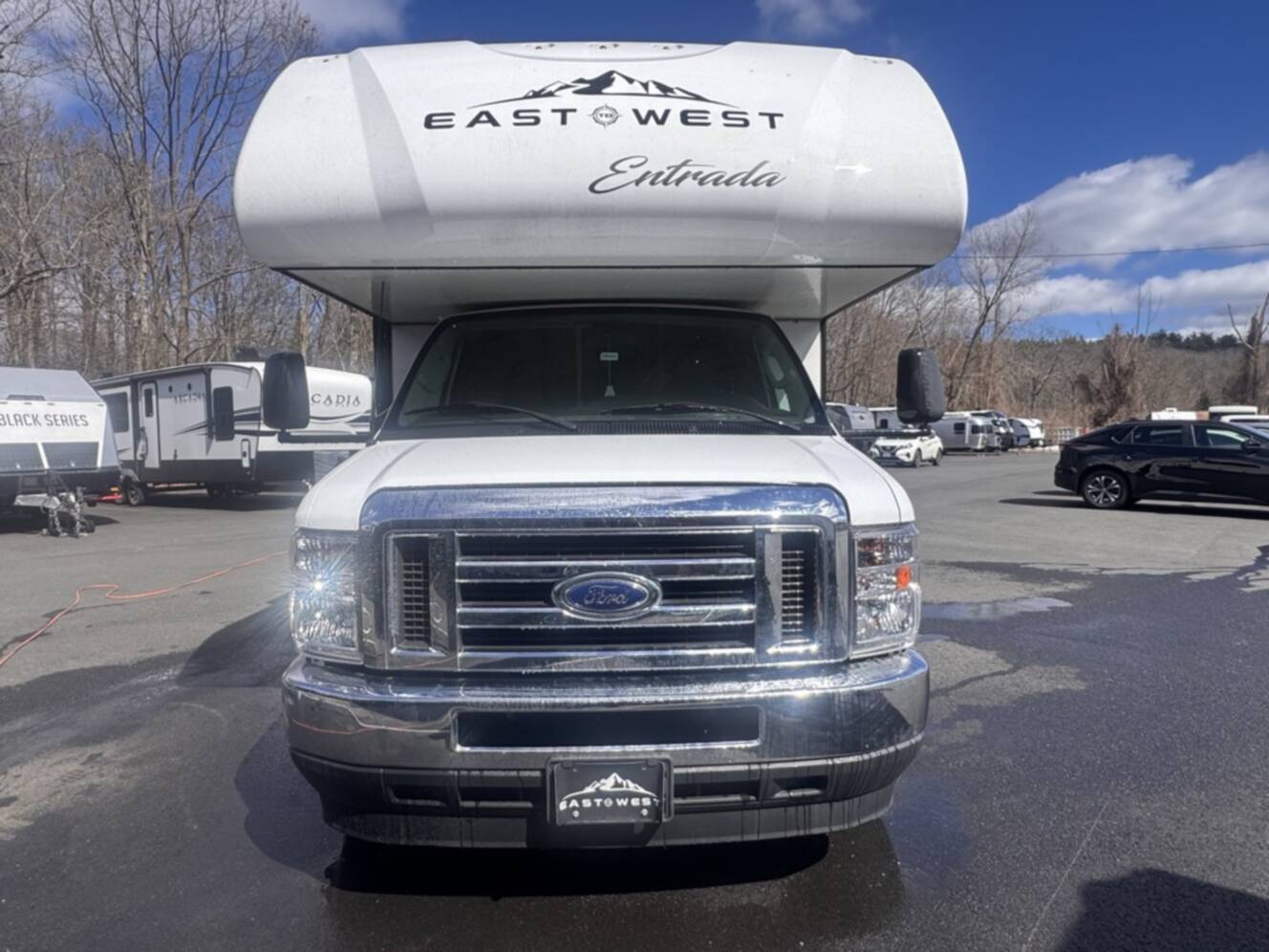 A photo of this 2023 East To West ENTRADA 2200S
