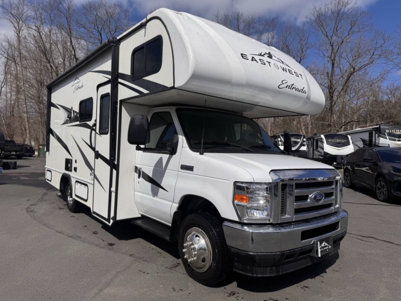 A photo of this 2023 East To West ENTRADA 2200S