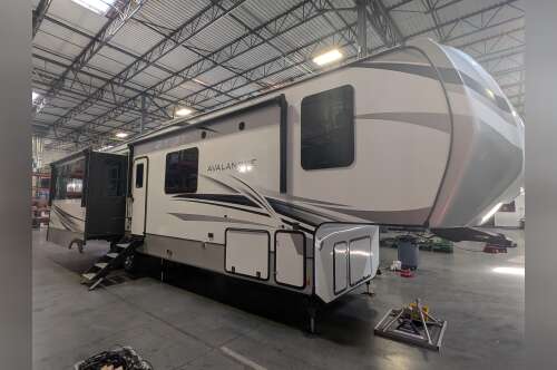 2022 Keystone AVALANCHE 372MB in kennesaw GA