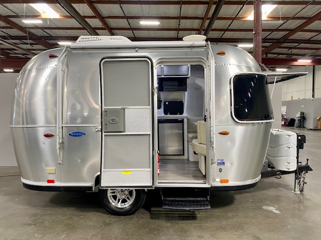 2016 Airstream SPORT BAMBI 16 in fairfield CA