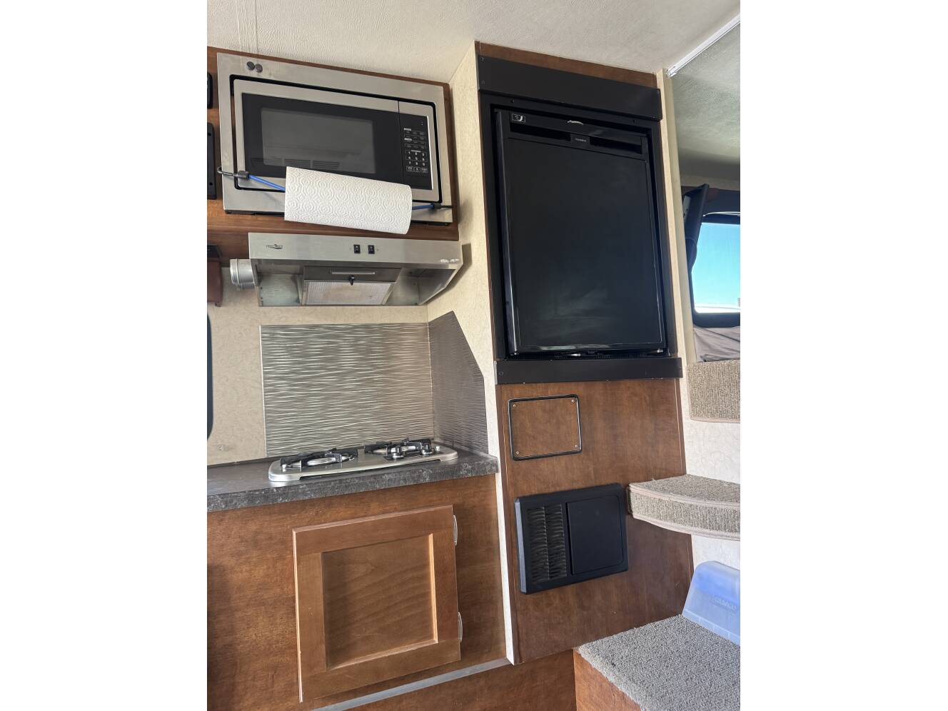 A photo of this 2019 Lance 825 Truck Camper