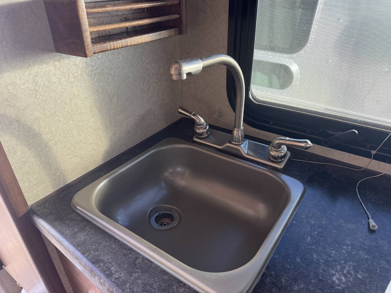 A photo of this 2019 Lance 825 Truck Camper