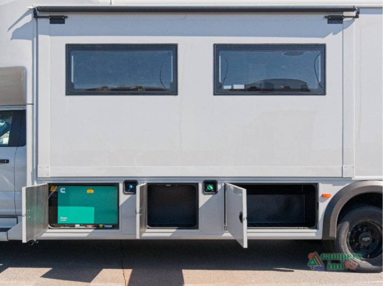A photo of this 2026 Grand Design Lineage Series F 31ZW