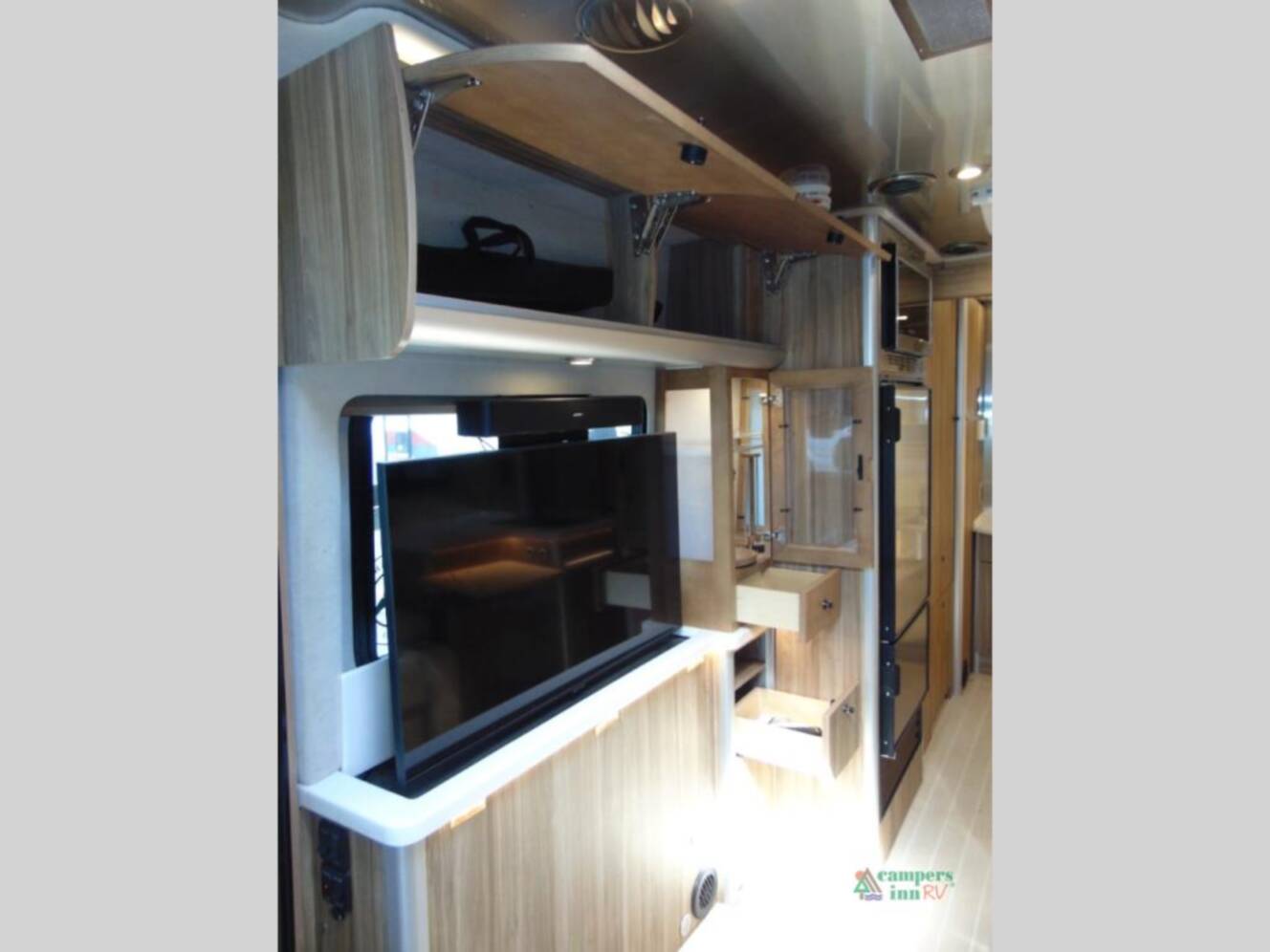 A photo of this 2021 Airstream Atlas Murphy Tommy Bahama