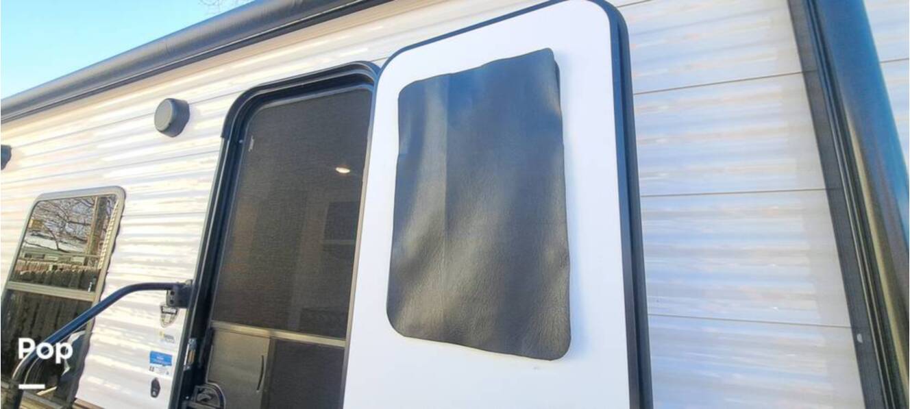 A photo of this 2024 Jayco Jay Flight SLX 260BHW