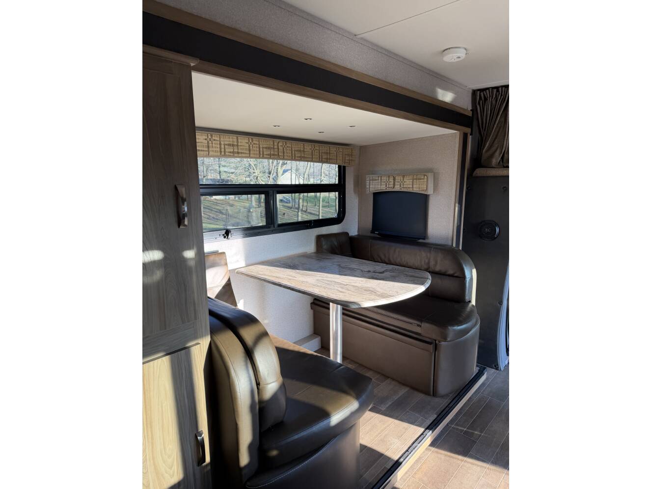 A photo of this 2020 Dynamax Corp ISATA 3 SERIES 24FWM