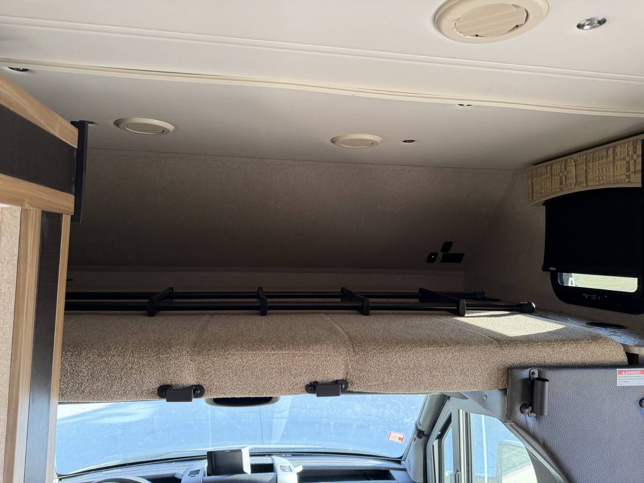 A photo of this 2020 Dynamax Corp ISATA 3 SERIES 24FWM